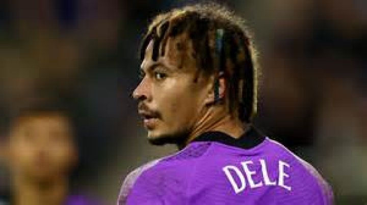 Did dele alli live in nigeria?