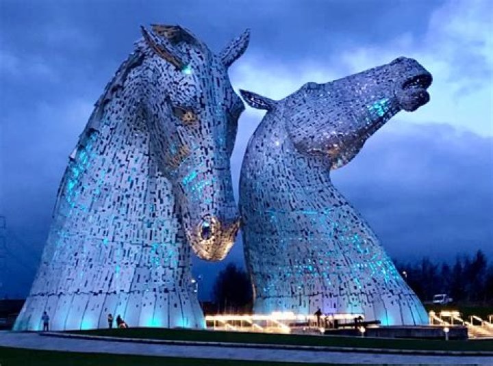 Where do kelpies live?