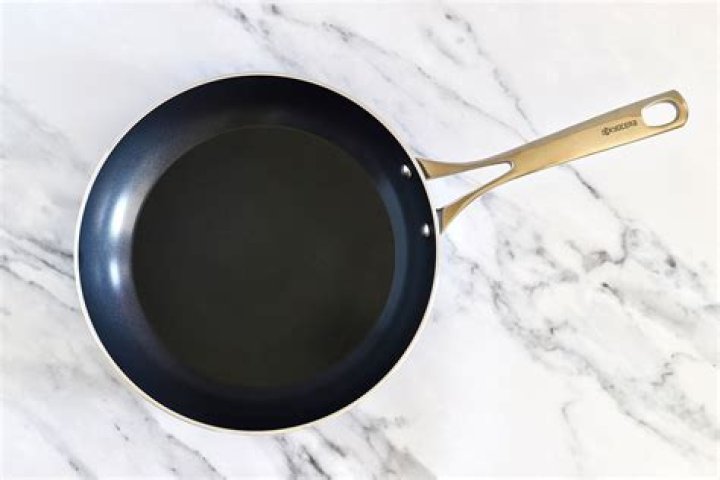 Which is better nonstick or ceramic?