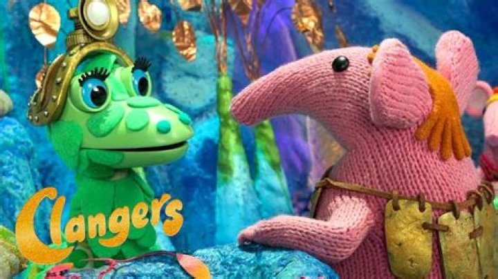 Who narrated the original clangers?