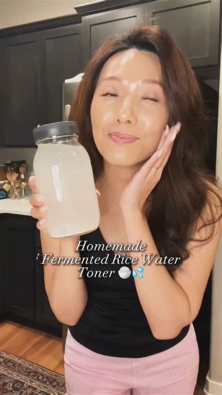 Who to make rice water?